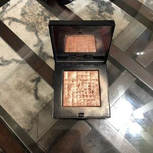 Bobbi brown highlights- brown glow